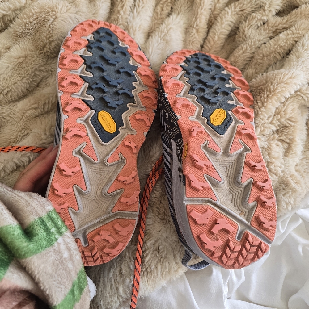 HOKA SPEEDGOAT 4